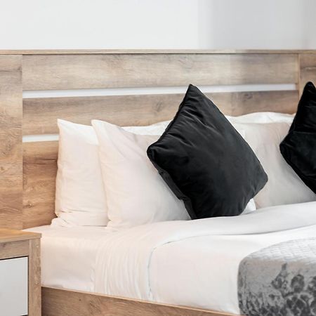 Higuests - Unique Studio With Stunning Panoramic Marina Views Дубай Екстериор снимка