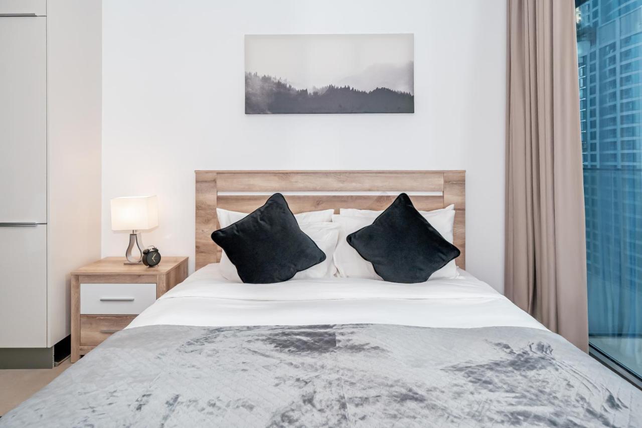 Higuests - Unique Studio With Stunning Panoramic Marina Views Дубай Екстериор снимка